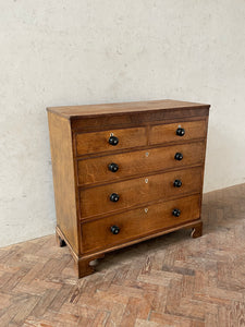 Georgian Oak Chest of Drawers - with mother of pearl inlay on handles.